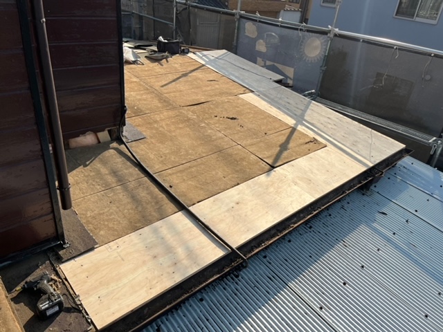 トタン屋根 トタン屋根