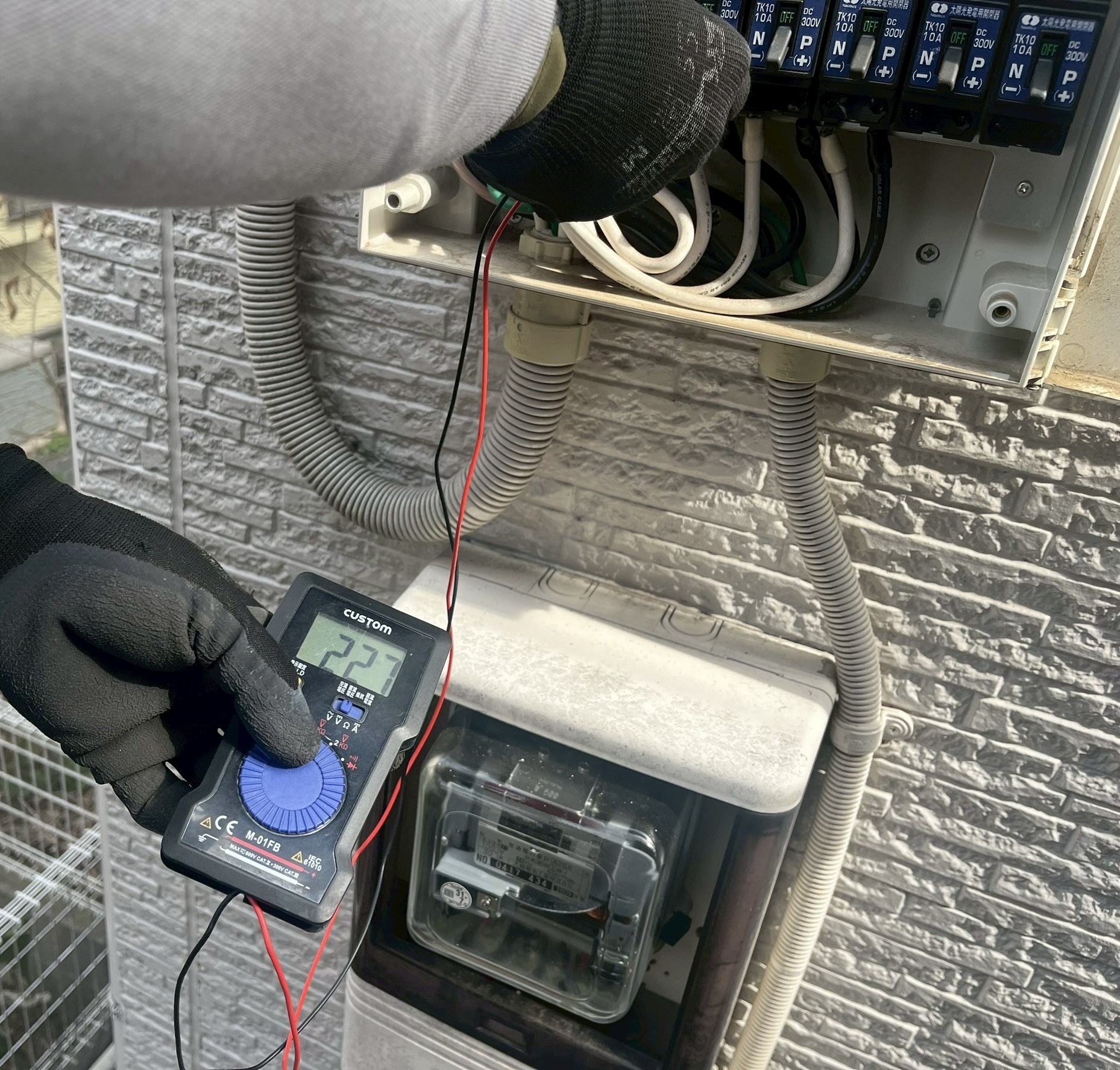 太陽光パネル電圧チェック